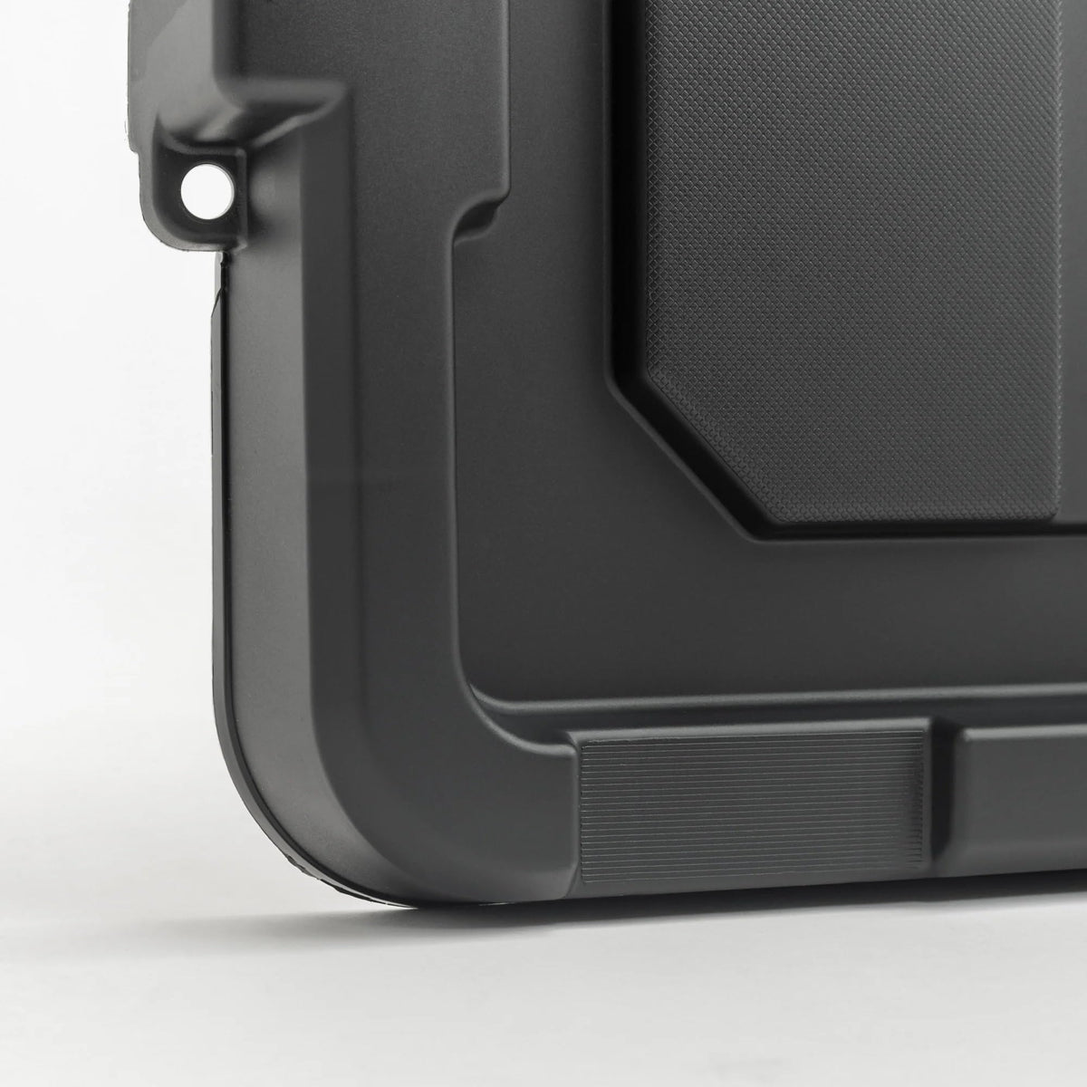 Heavy Duty Plastic Storage Bins with Lockable Lids, Black Y589