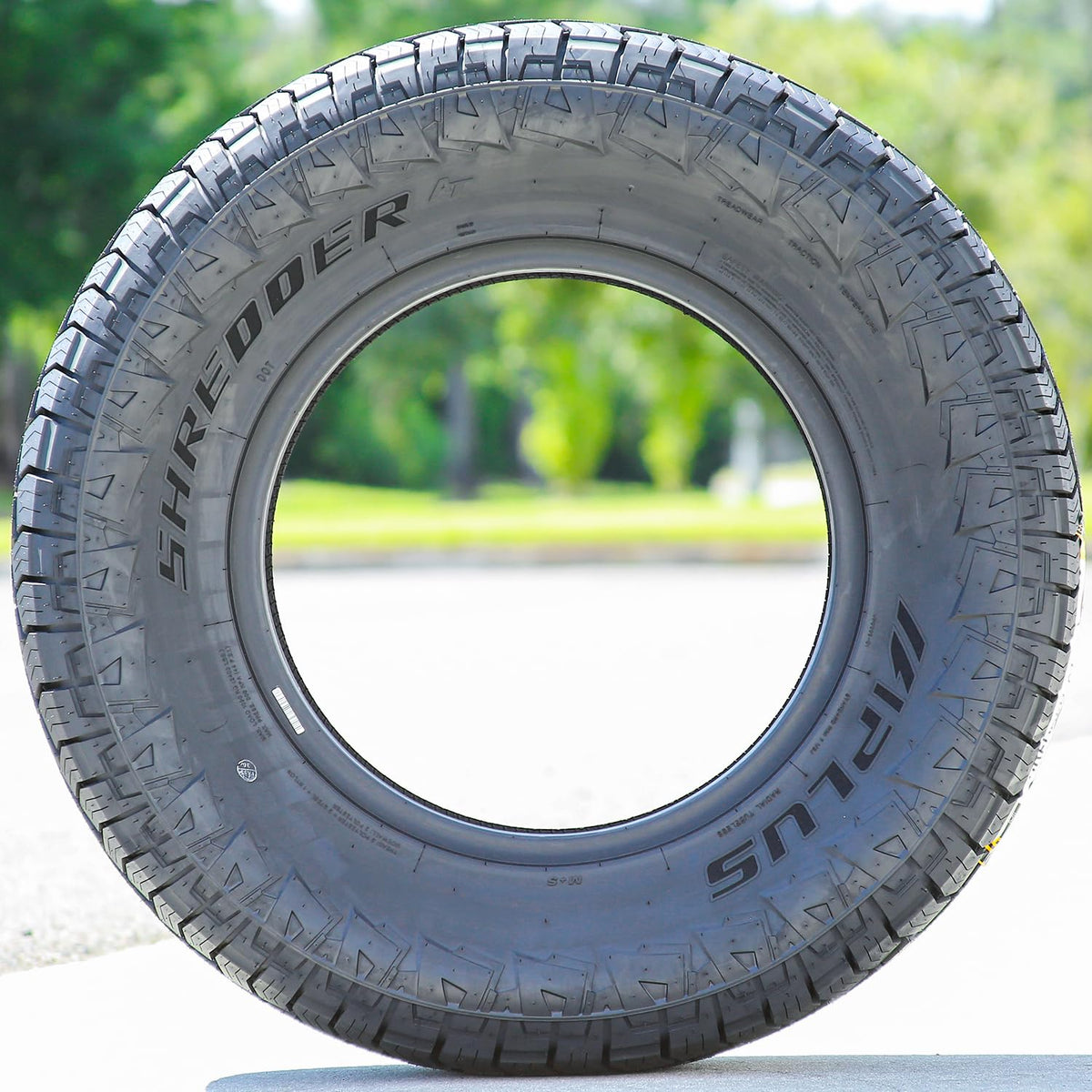 LT265/75R16 All Terrain Light Truck Tire Y31889
