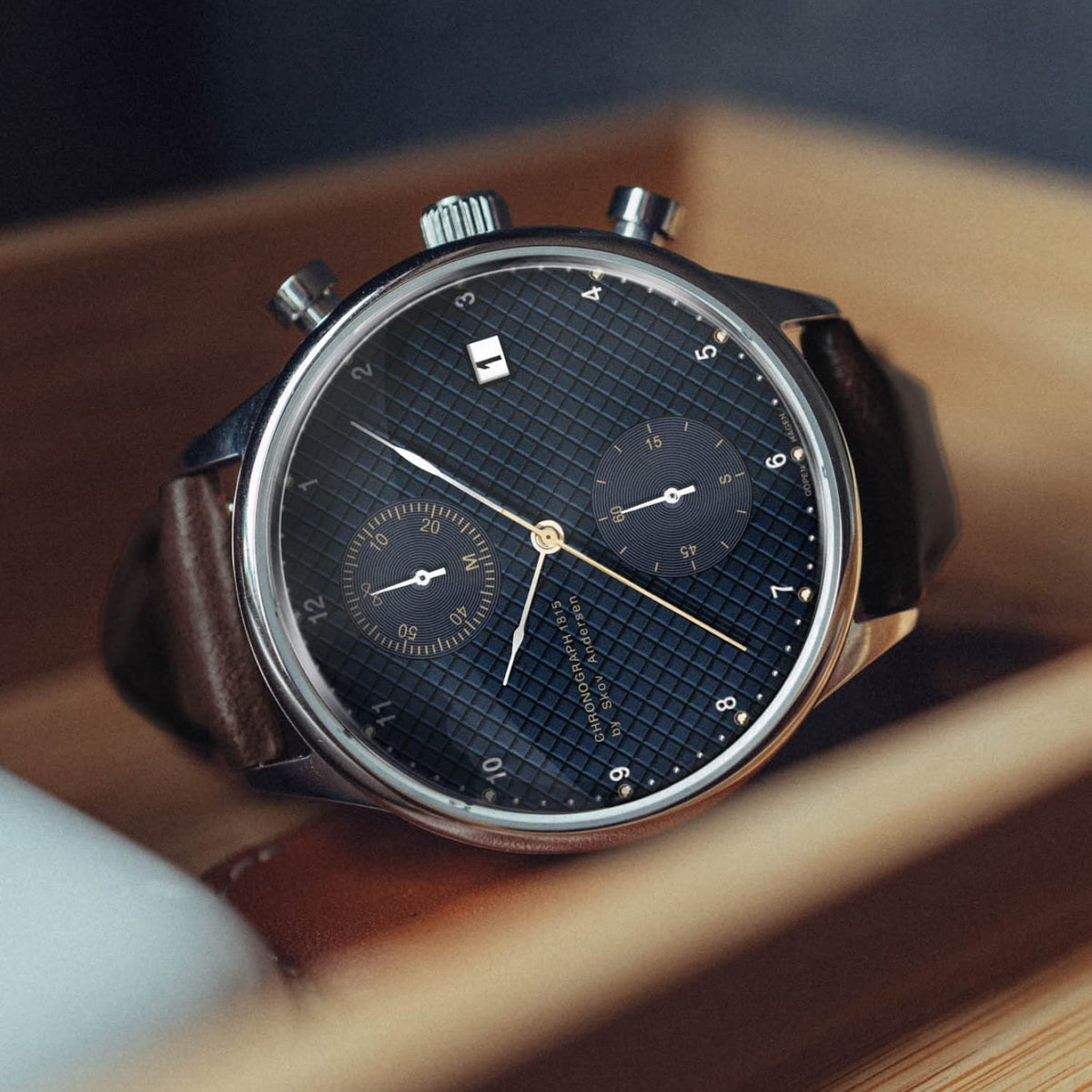 Mens Stainless Steel Analog Waterproof Watch Y13856