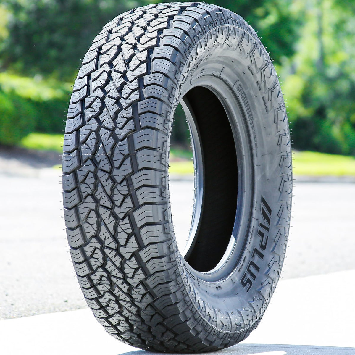 LT265/75R16 All Terrain Light Truck Tire Y31889